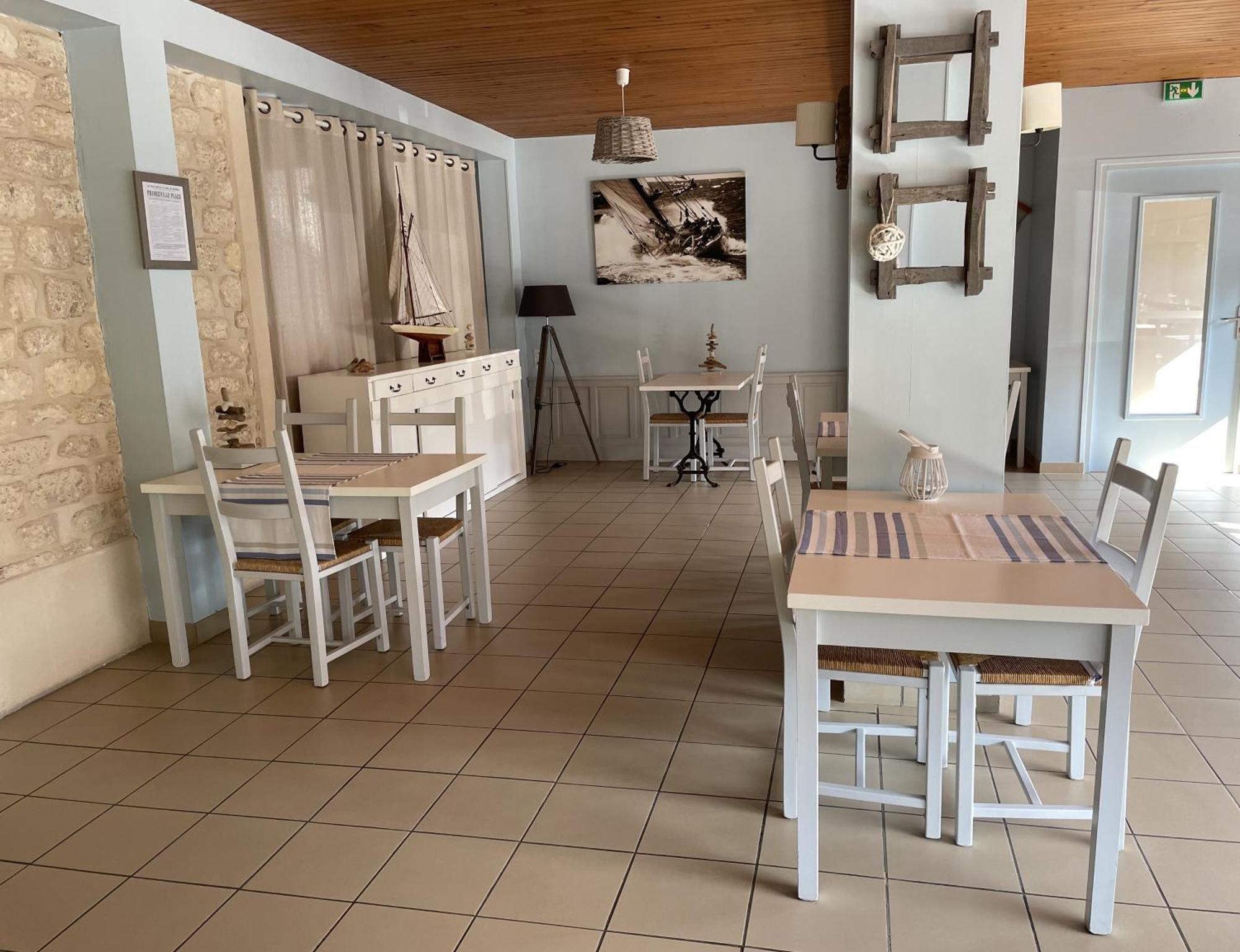 Hotel Le Vauban Merville-Franceville-Plage Exteriér fotografie
